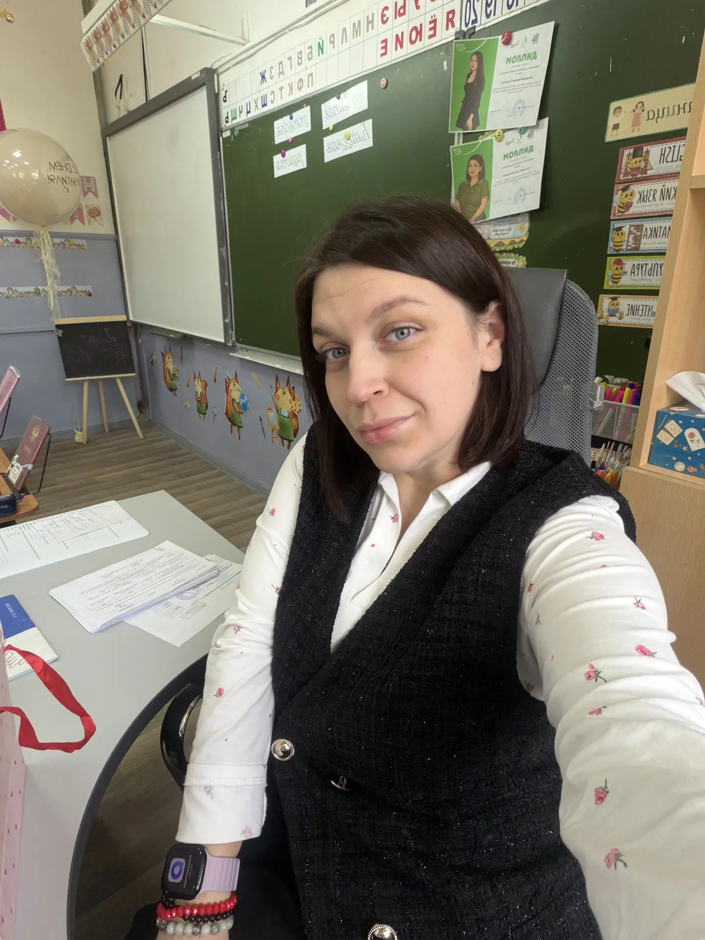 Такие довольные уходим на выходные🍁