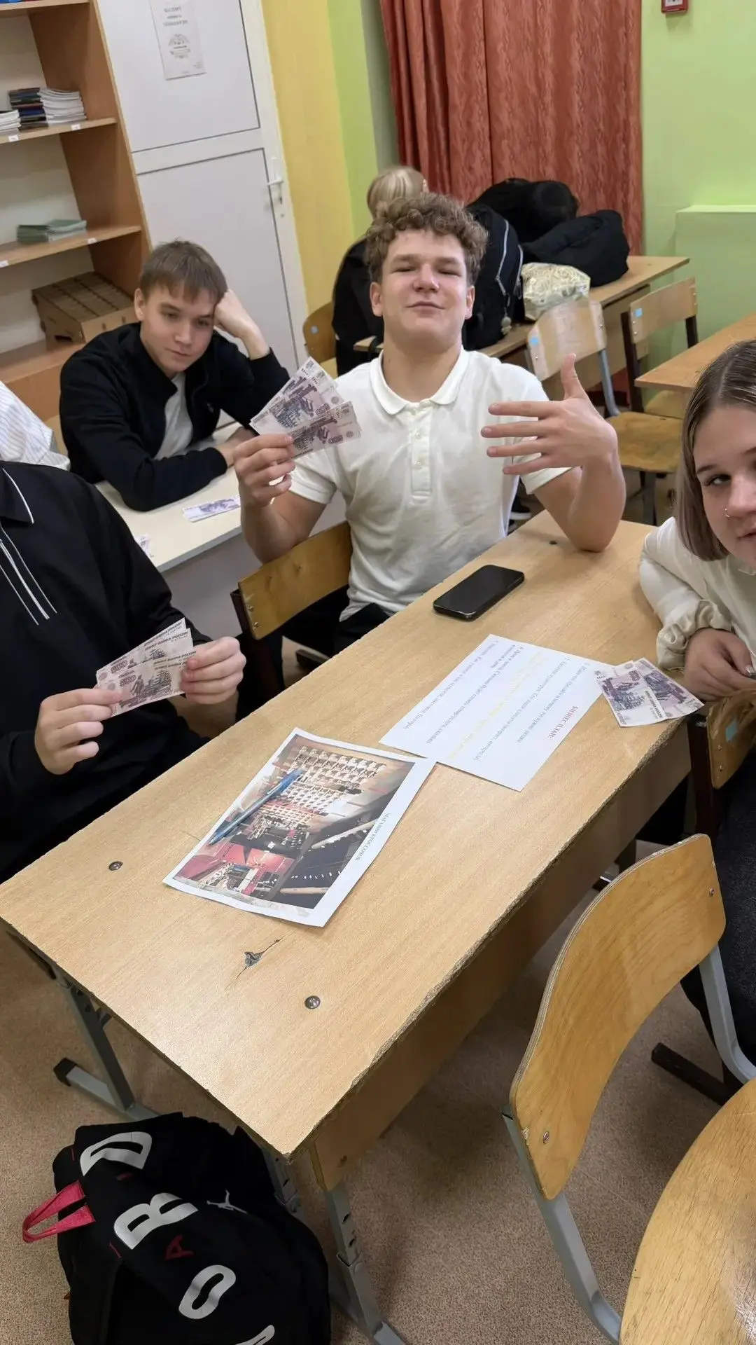 Сегодня на уроке технологии в 9«А» и 8«А» классах было по-настоящему жарко! 🔥 Ребята п...