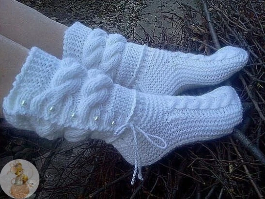 Сапожки спицами