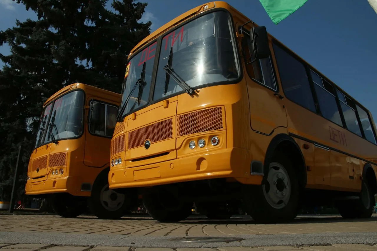 ДНР получит 25 новых школьных автобусов российского производства