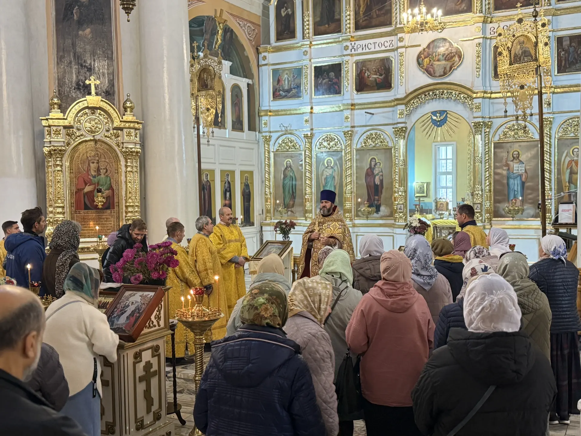 11 октября, в Никольском храме прошла Божественная воскресная Литургия. Служил иерей Вл...