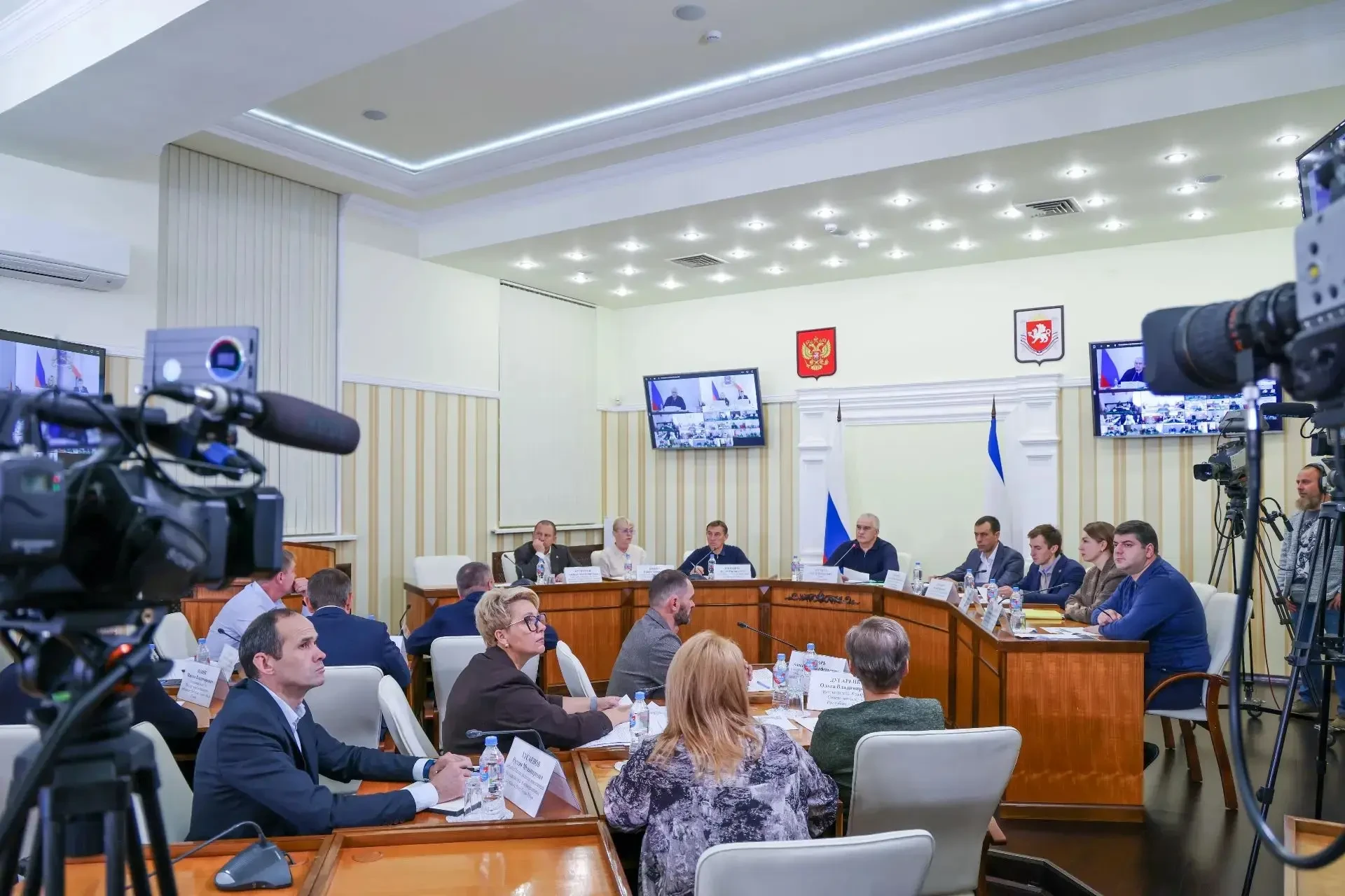 Власть должна слышать людей