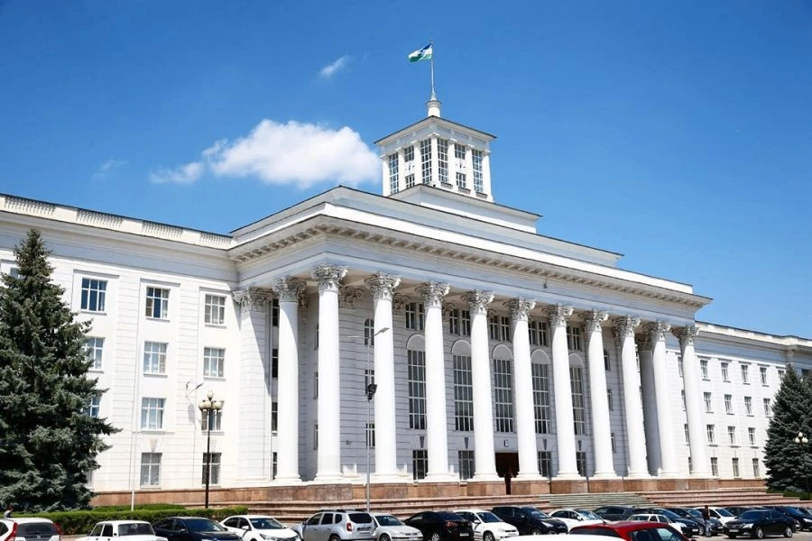 Казбек Коков поздравил тружеников агропромышленного комплекса