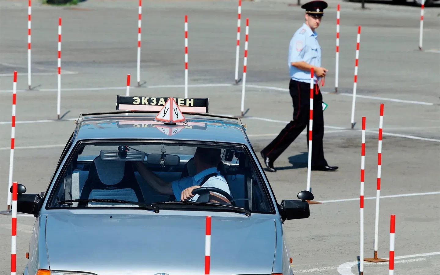 🚗 С 1 марта 2027 года сдавать на права станет строже — вводятся новые правила.