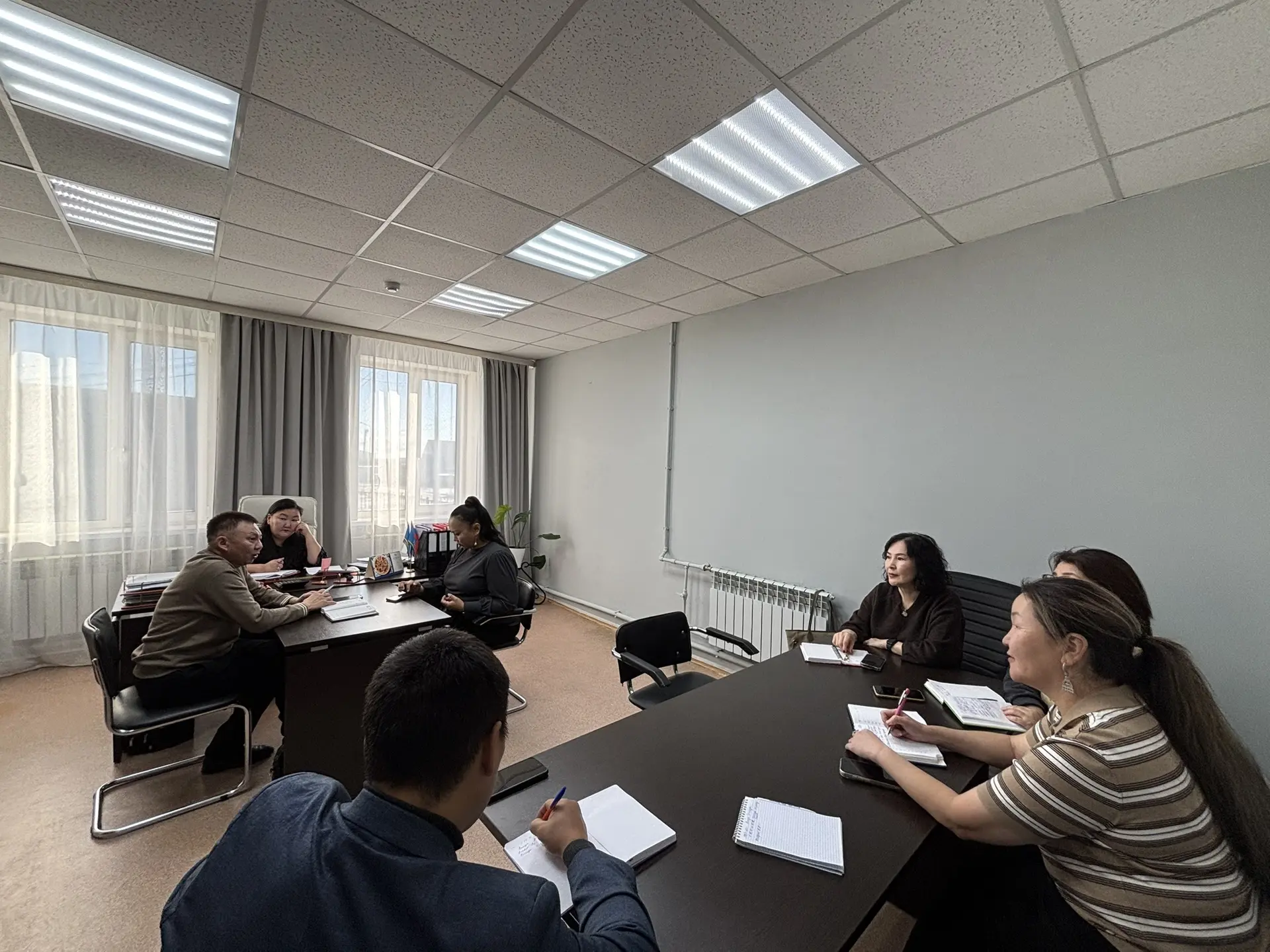 Бүгүн, алтынньы 13 күнүгэр, улуус культураҕа управлениетын начальнига Э.М.Киренская кыт...