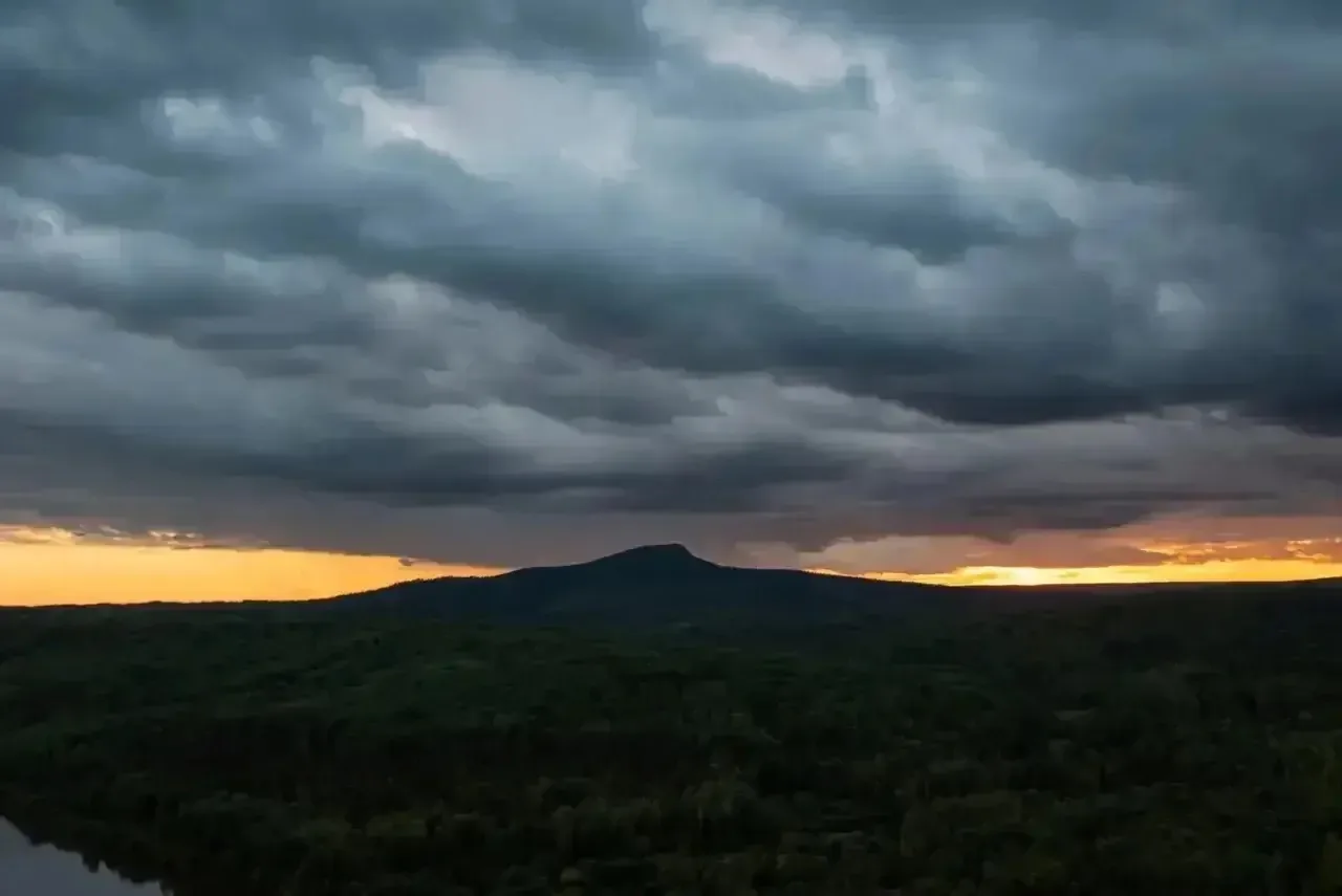 ⛰️ Полюдов камень