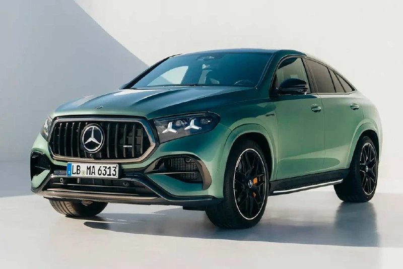 Немцы обновили кроссовер Mercedes-AMG GLE 63 и его купеобразную версию, а также внедоро...