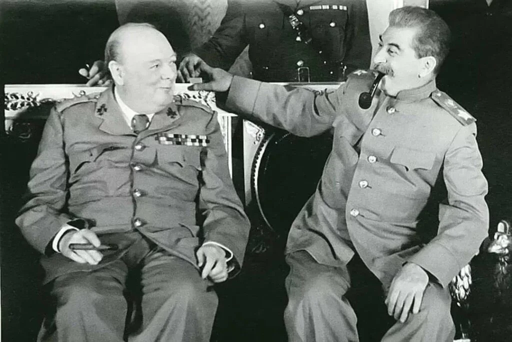 9 октября 1944 года в Кремле состоялась встреча Иосифа Сталина и Уинстона Черчилля в ра...