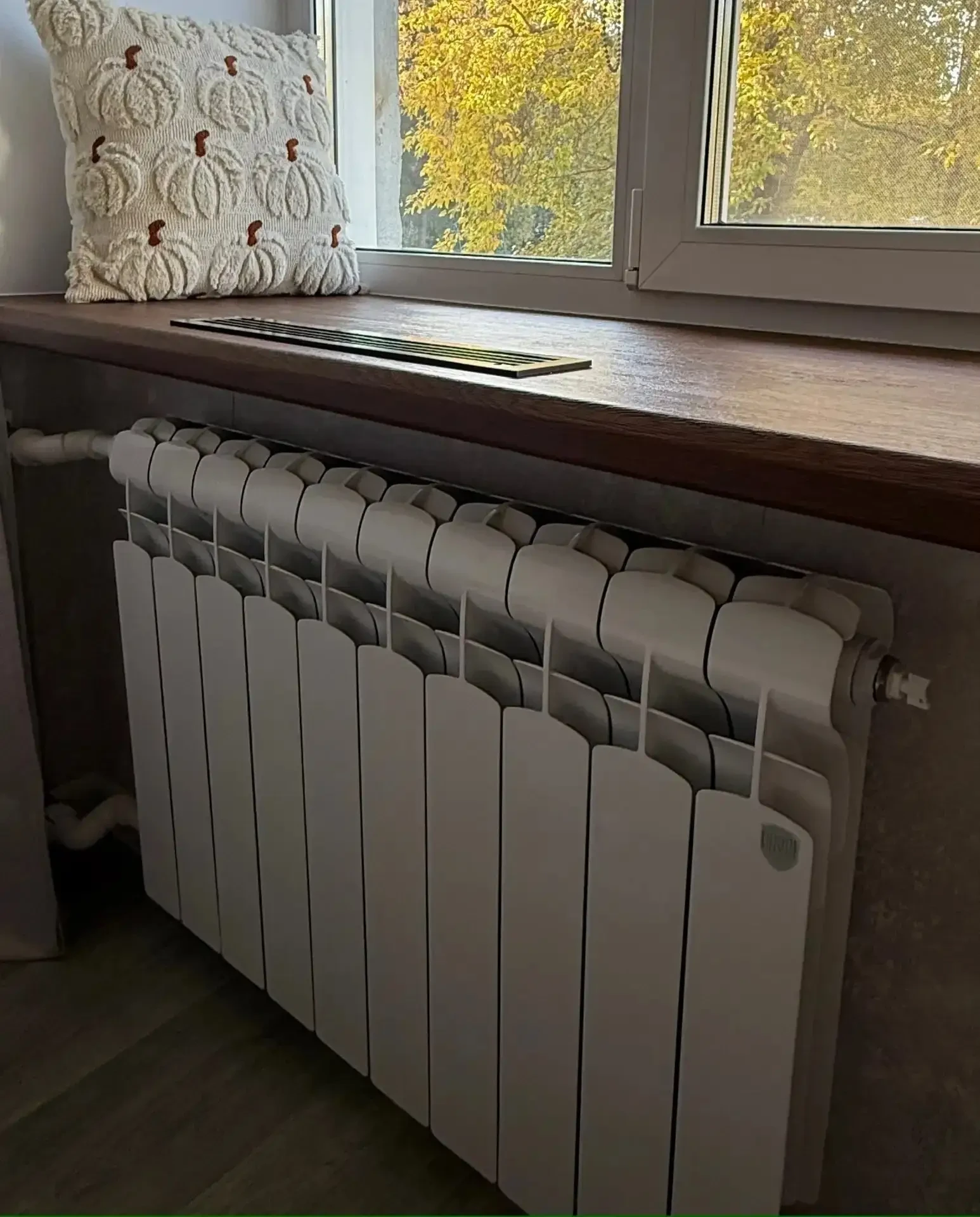 🏠 В Омске 52 многоэтажки пока остаются без отопления