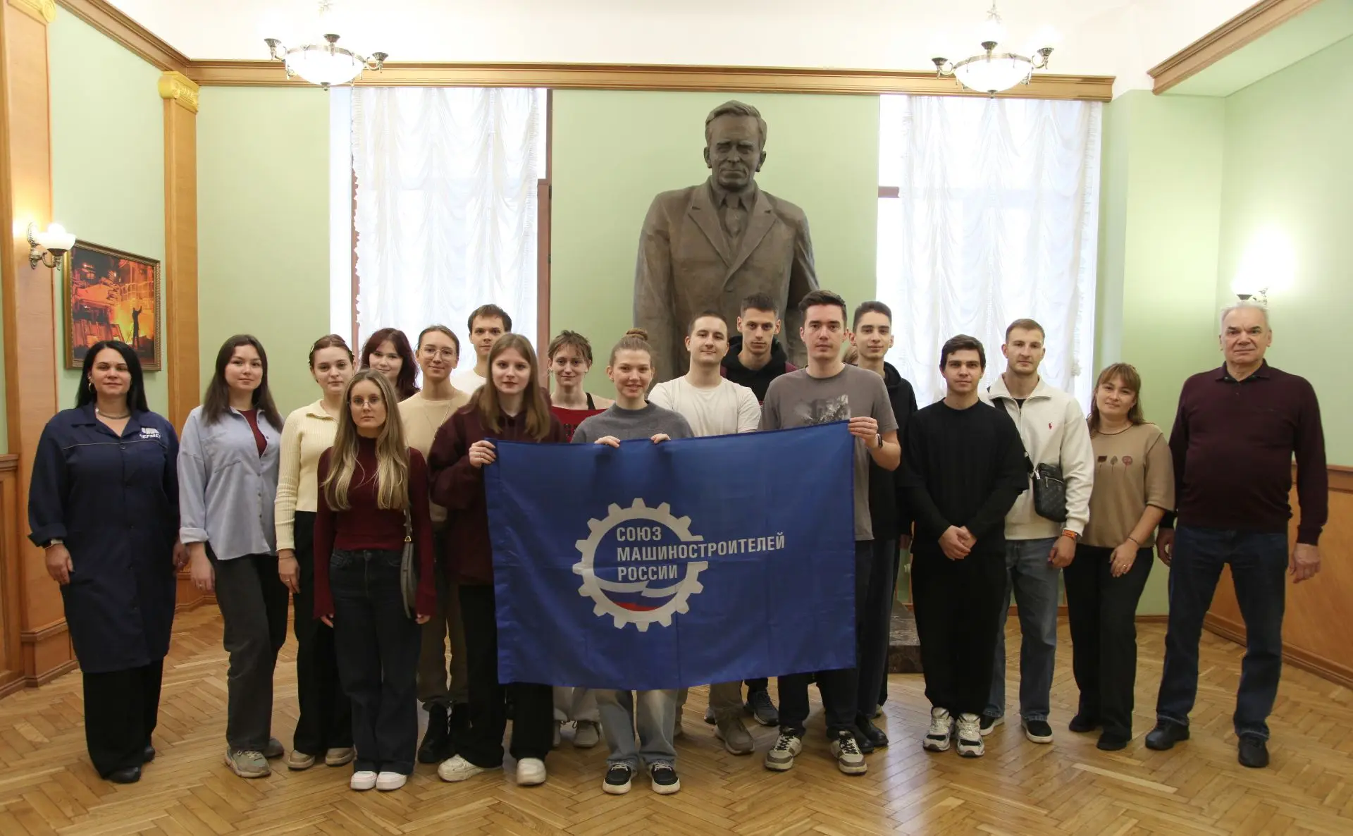🎓 «Неделя без турникетов»: ЦНИИчермет организовал образовательную программу для студен...