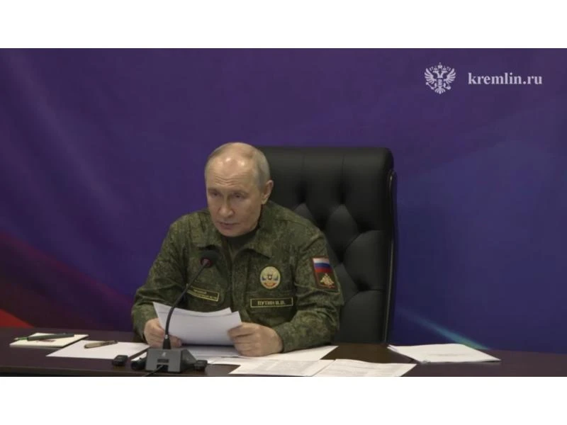 Владимир Путин: «Под контролем Киевского режима остаётся чуть больше 10% территории Дон...