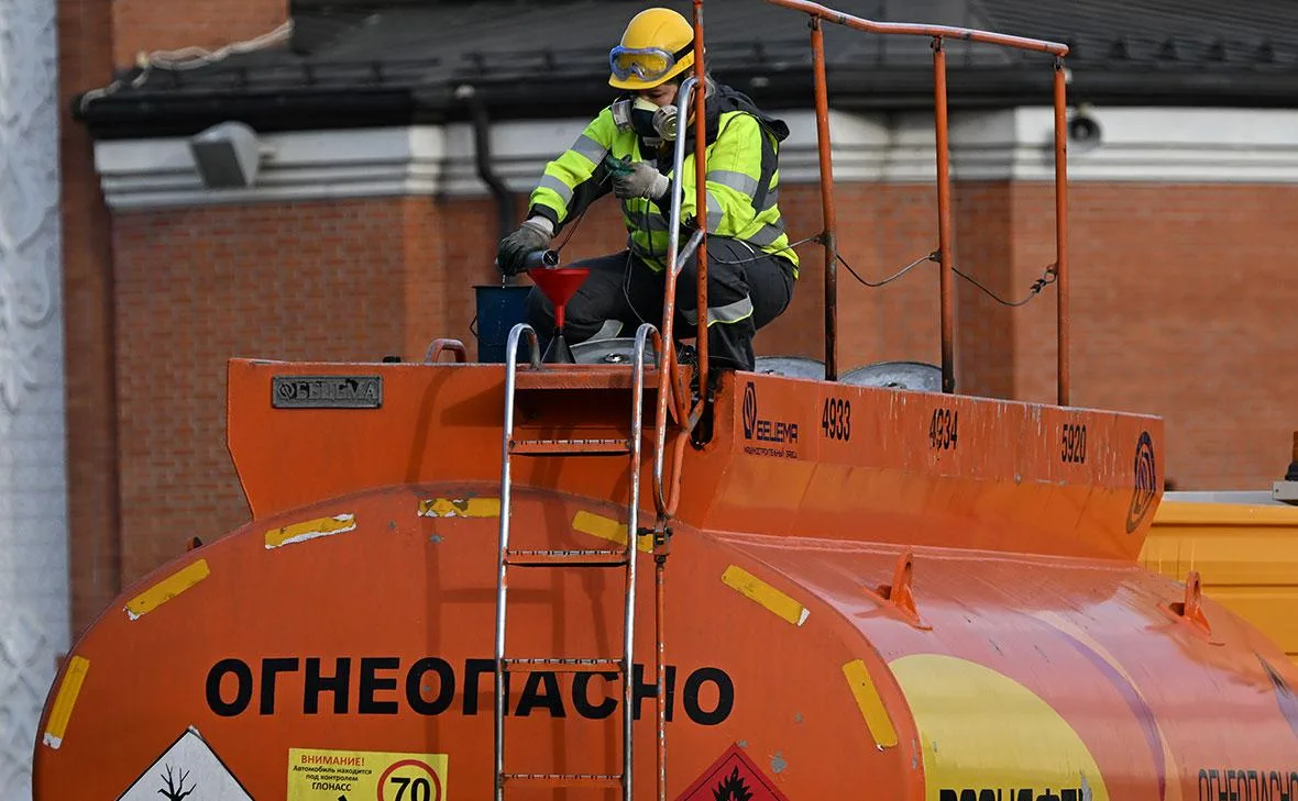🚢💰 Правительство частично сняло запрет на экспорт дизельного топлива