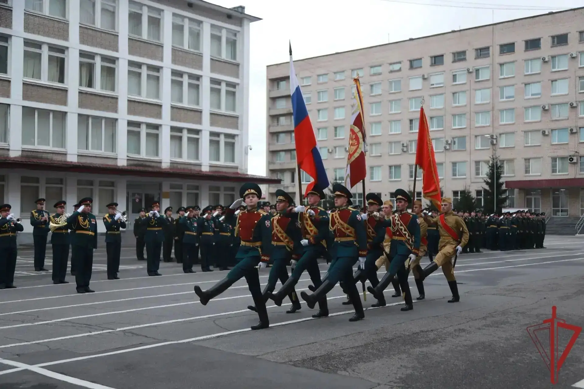 В Санкт-Петербурге отметили 82-ю годовщину Военной академии Росгвардии