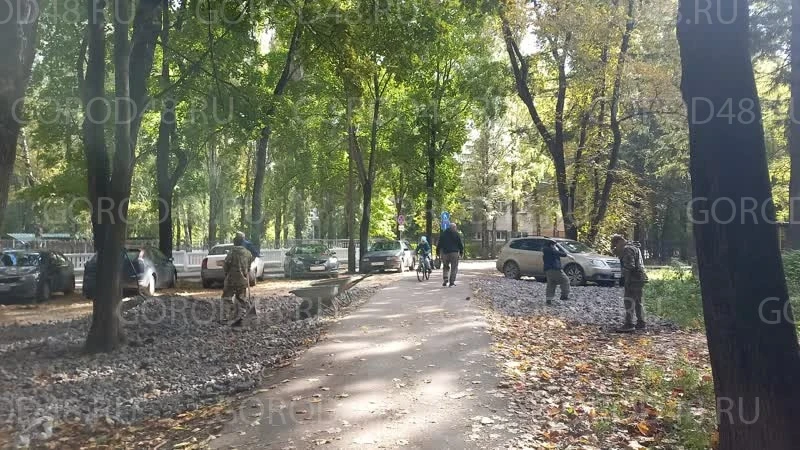 ⚡ Самодельная парковка во дворе может обернуться штрафом для липчан