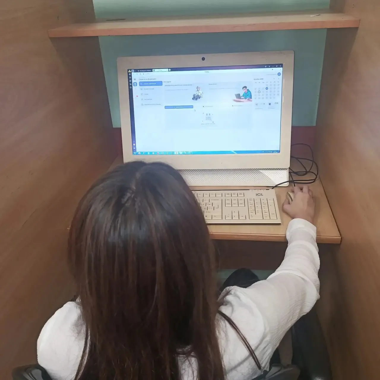 🧑‍💻👨‍💻В школе дан старт программе «Мобильная мехатроника»