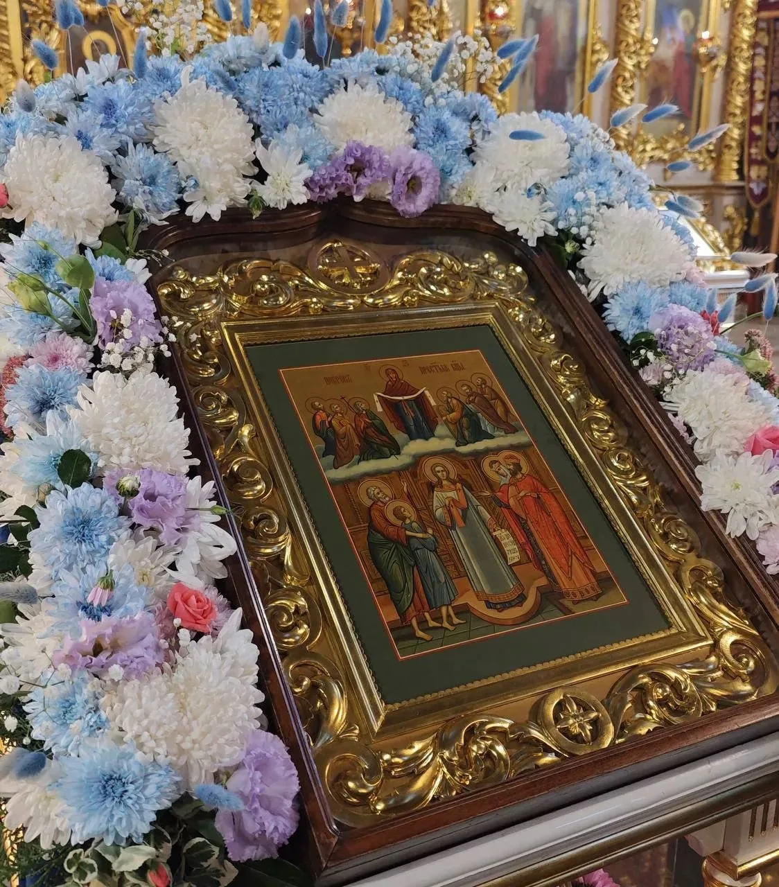 Православные верующие отмечают сегодня праздник Покрова Пресвятой Богородицы ☦️