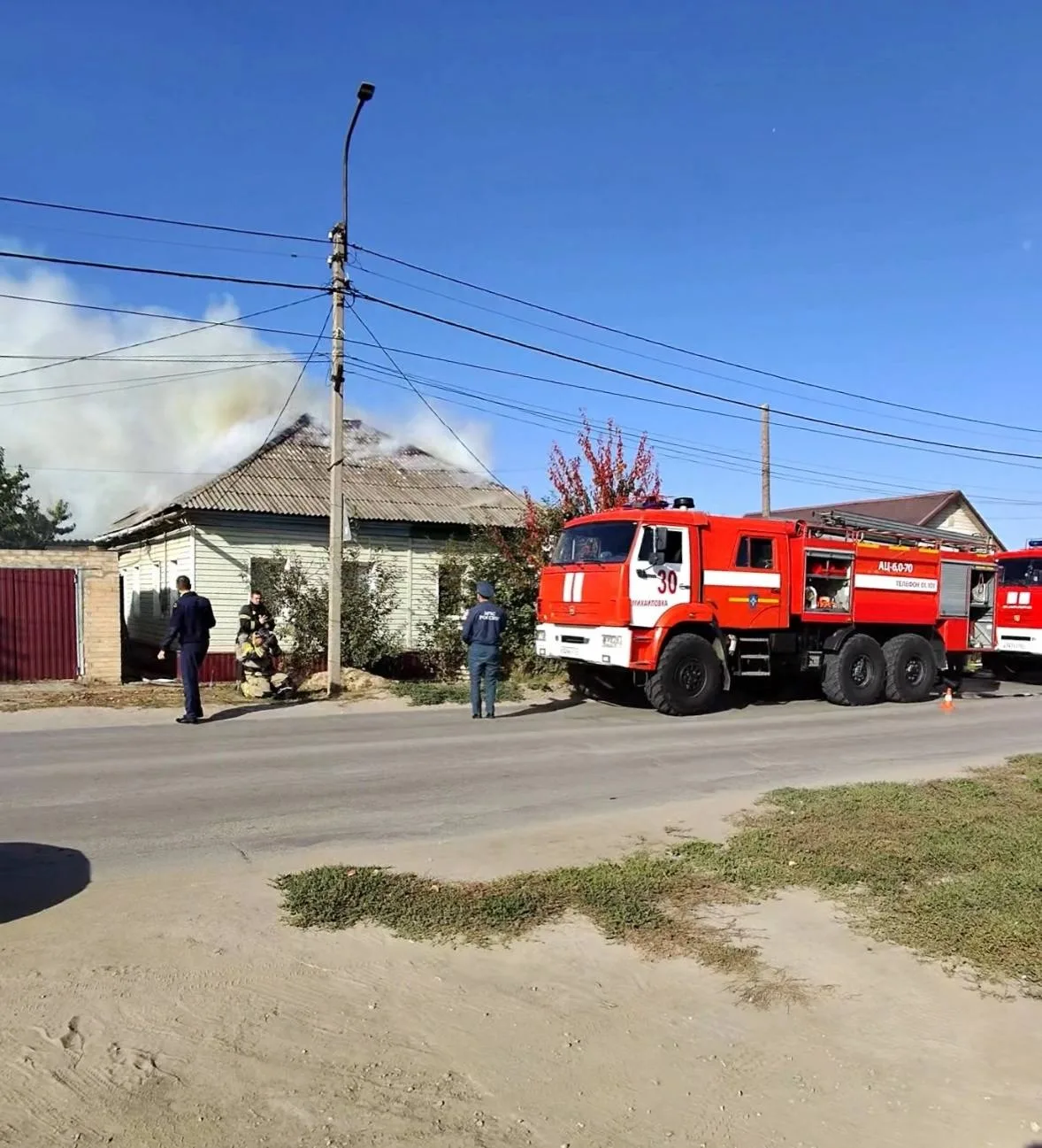 Пострадавший во вчерашнем пожаре в Михайловке 42-летний мужчина скончался в реанимации.