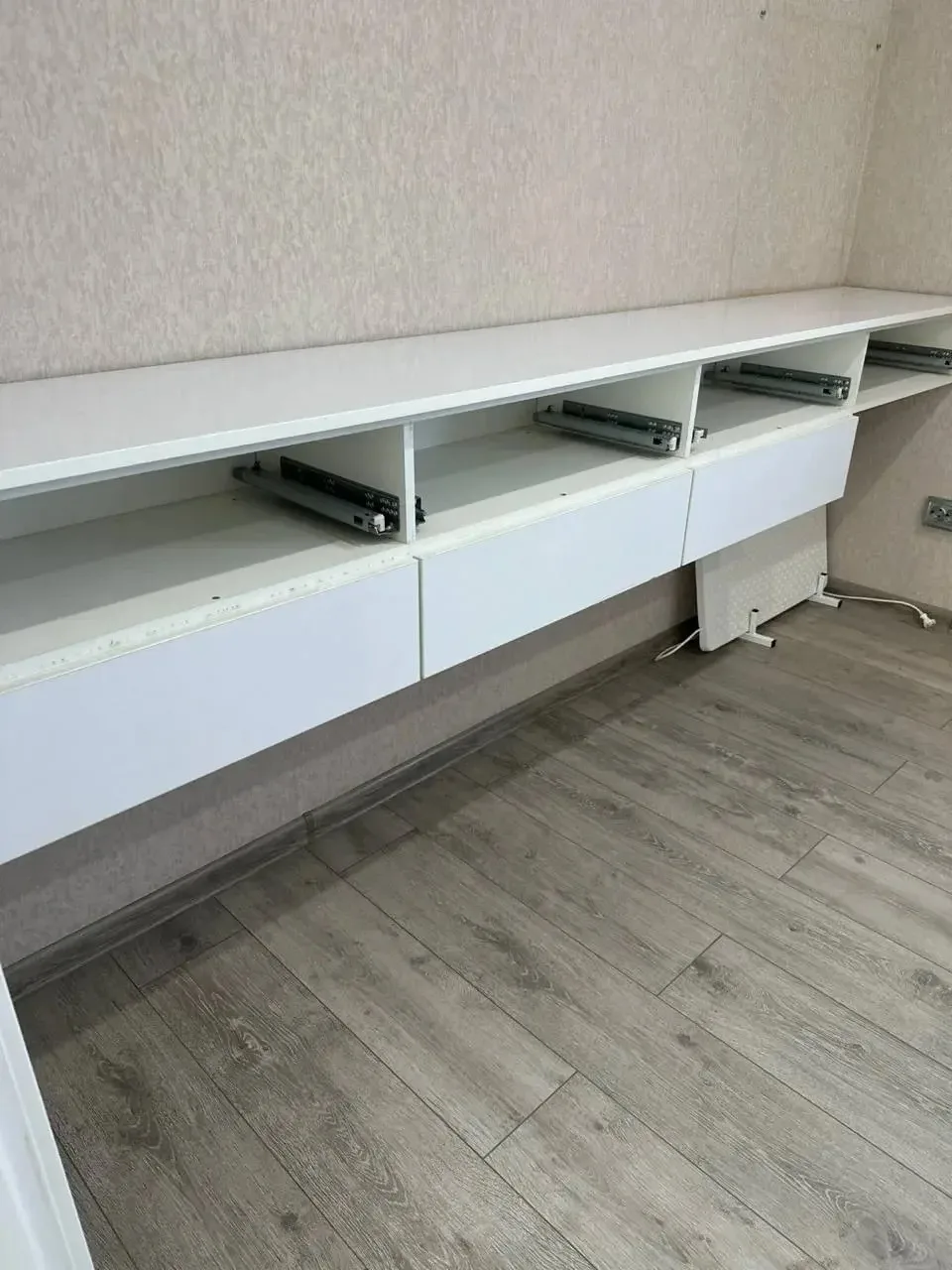 Требуется 1 человек на 2 часа.