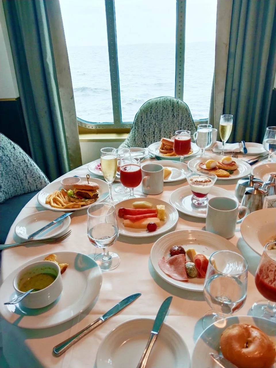 🍽Чем кормят в круизе 2.0