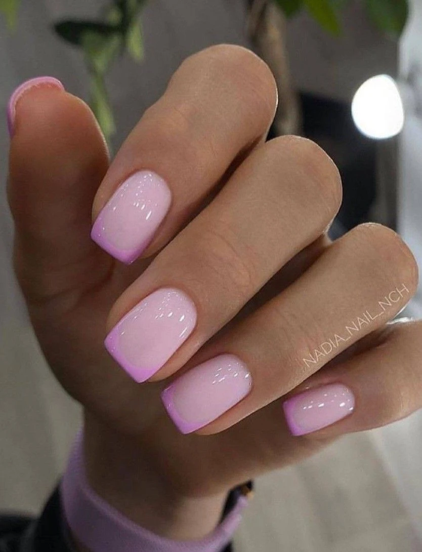 Аккуратный розовый френч на коротких ногтях 🩰💗