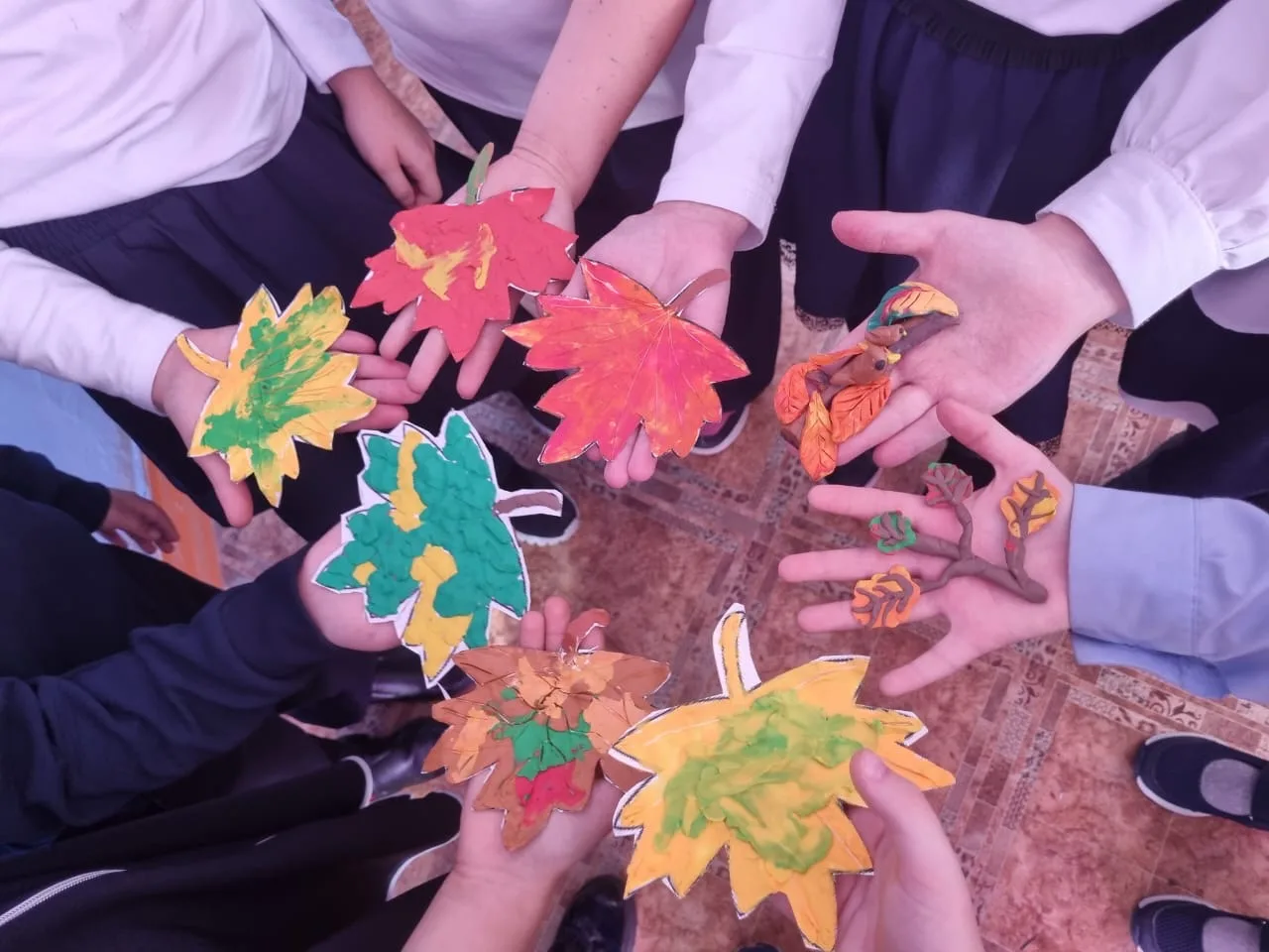 🍁 Краски осени в каждой ладошке!