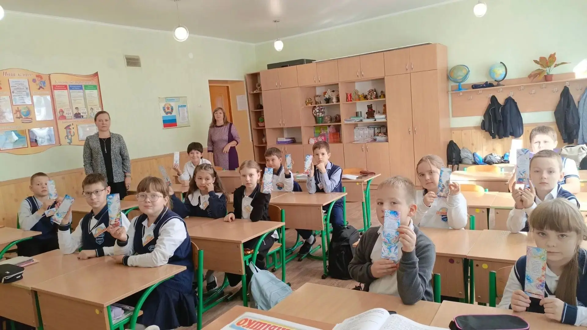 Сегодня библиотекари библиотеки-филиала № 3 МБУ «АГЦБС» провели для учащихся 3-А класса...
