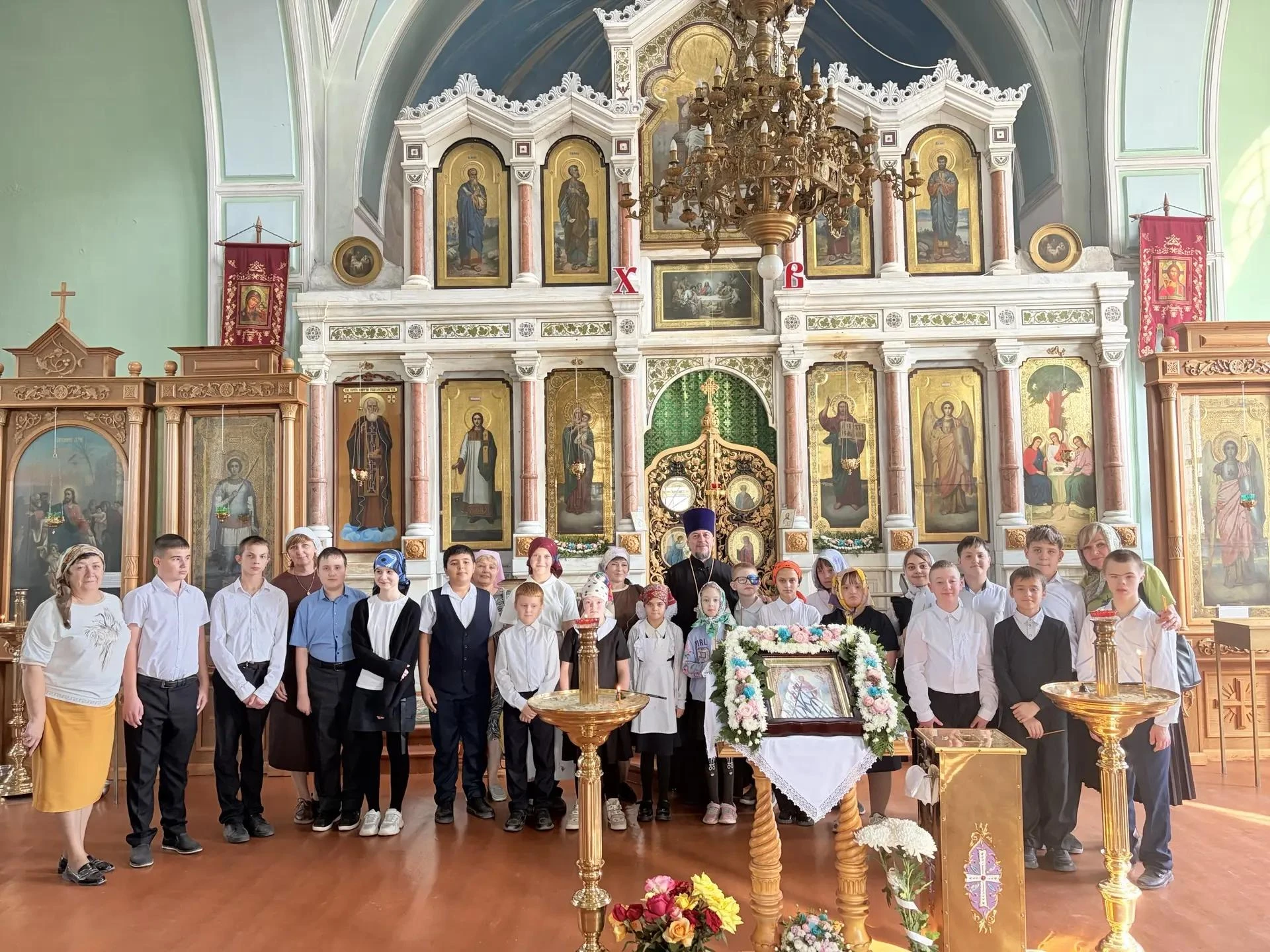 14 октября, в великий праздник Покрова Пресвятой Богородицы, ученики 3–6 классов отправ...