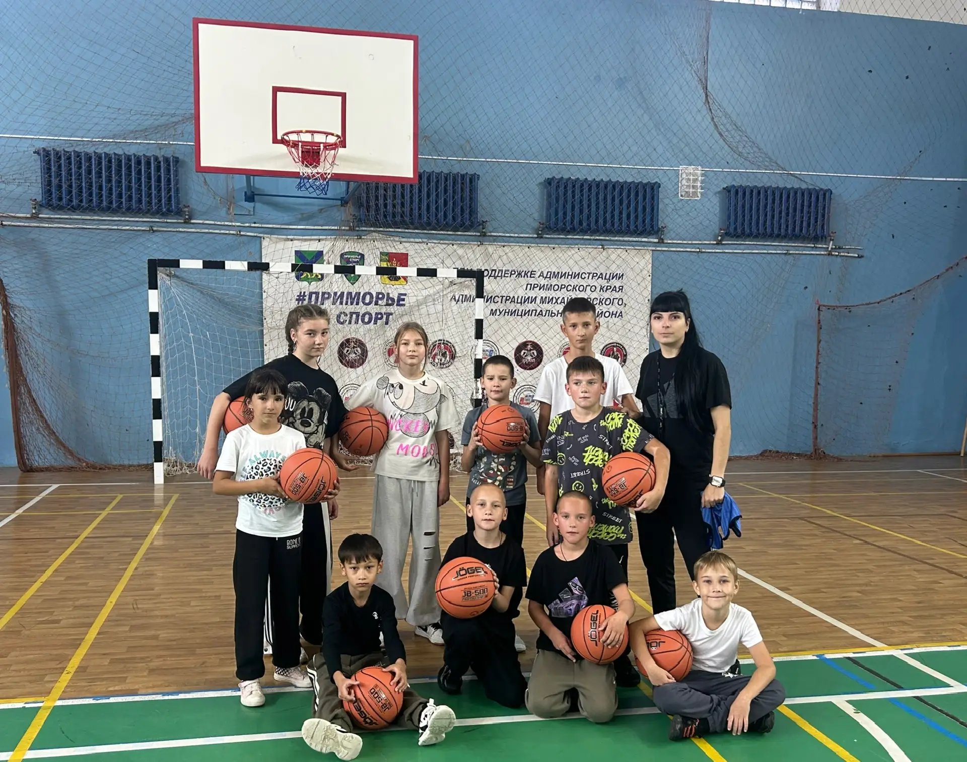 🏀Баскетбол — это не только броски и дриблинг. Это дружба, умение поддержать команду и ...
