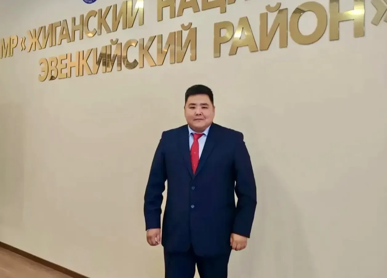 🎉 Дмитрий Татаринов возглавил Жиганский район
