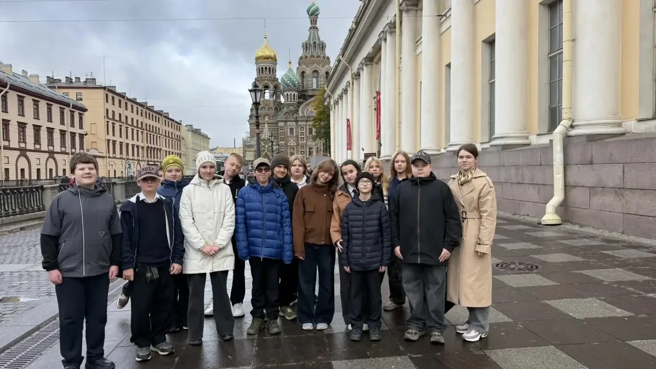 13 октября учащиеся нашей школы посетили выставку в корпусе Бенуа «Иван Шишкин. Русский...