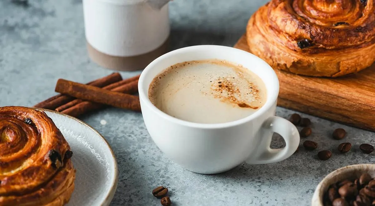 ☕️ Лучшее время для первой чашки кофе — через 45 минут после пробуждения, заявили дието...
