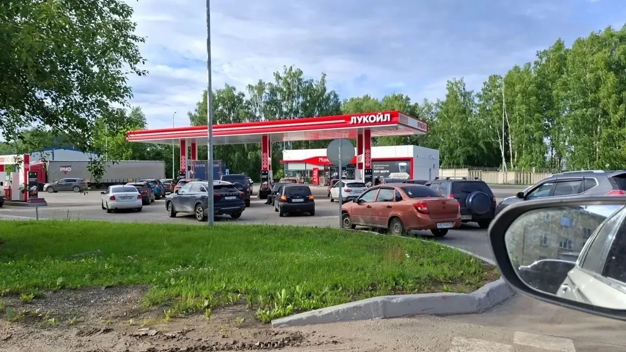 ⛽ Кировские власти отчитались о бесперебойном снабжении АЗС топливом.