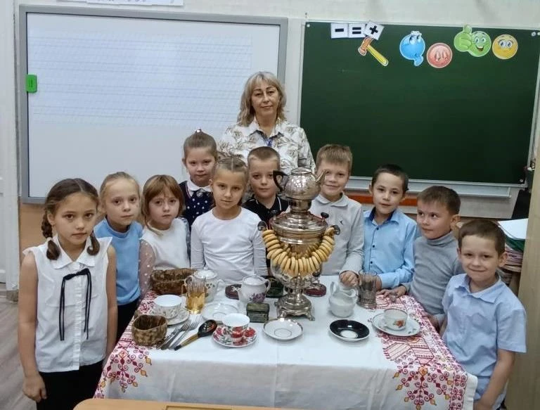 Музей в гостях у первоклашек: чайные традиции и живые эмоции!