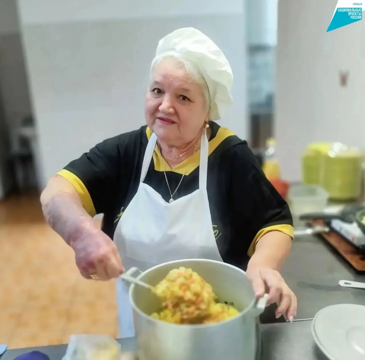 Кулинарный мастер-класс в отделении дневного пребывания: вкусно и по-карельски! 🍲🌿✨