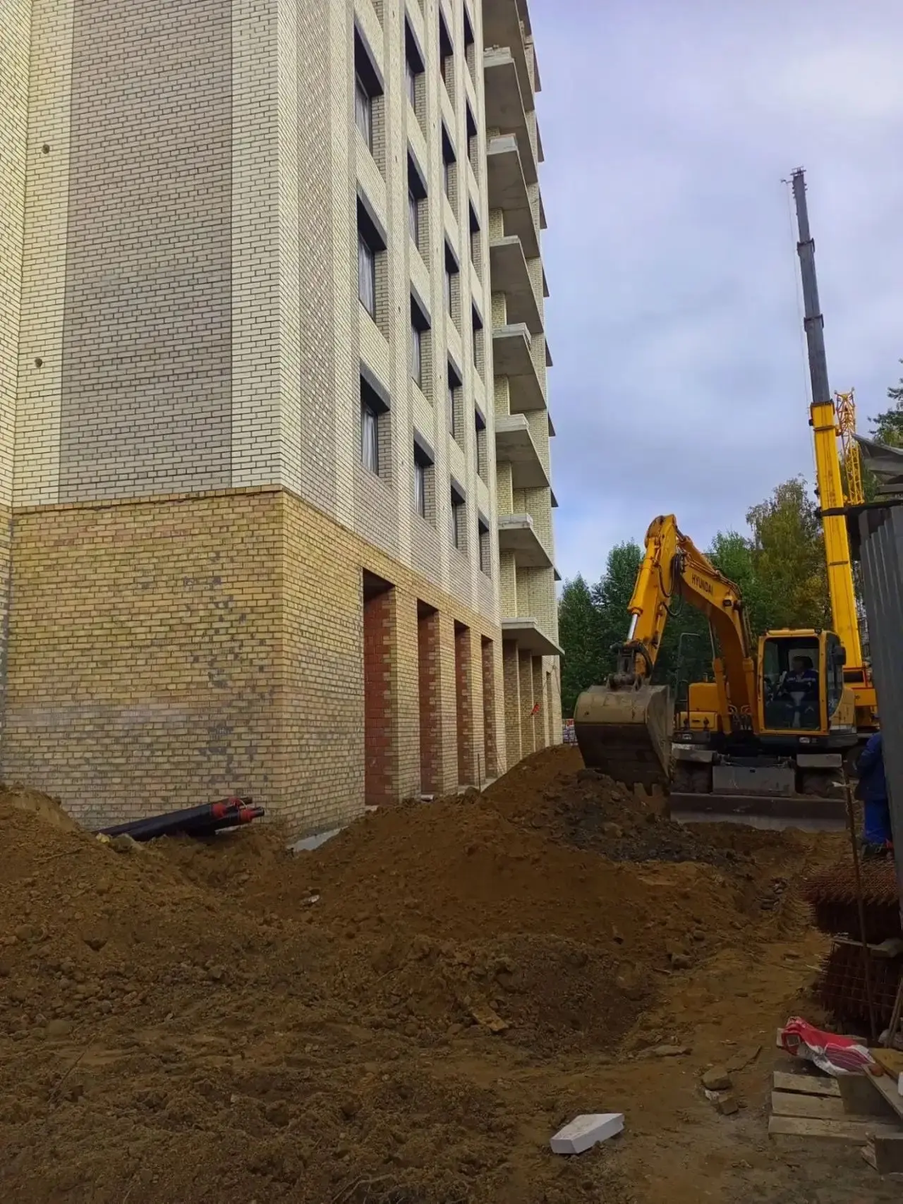 🏠 Ежемесячно АО "ЯВК" осуществляет работы по подключению многоквартирных жилых домов к...