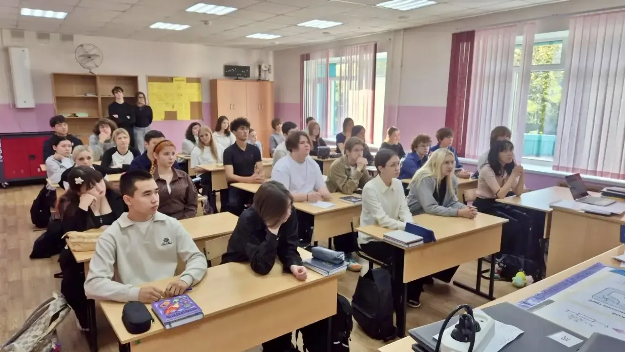 В нашей школе сотрудники УМВД по г. Петропавловску‑Камчатскому провели профилактические...