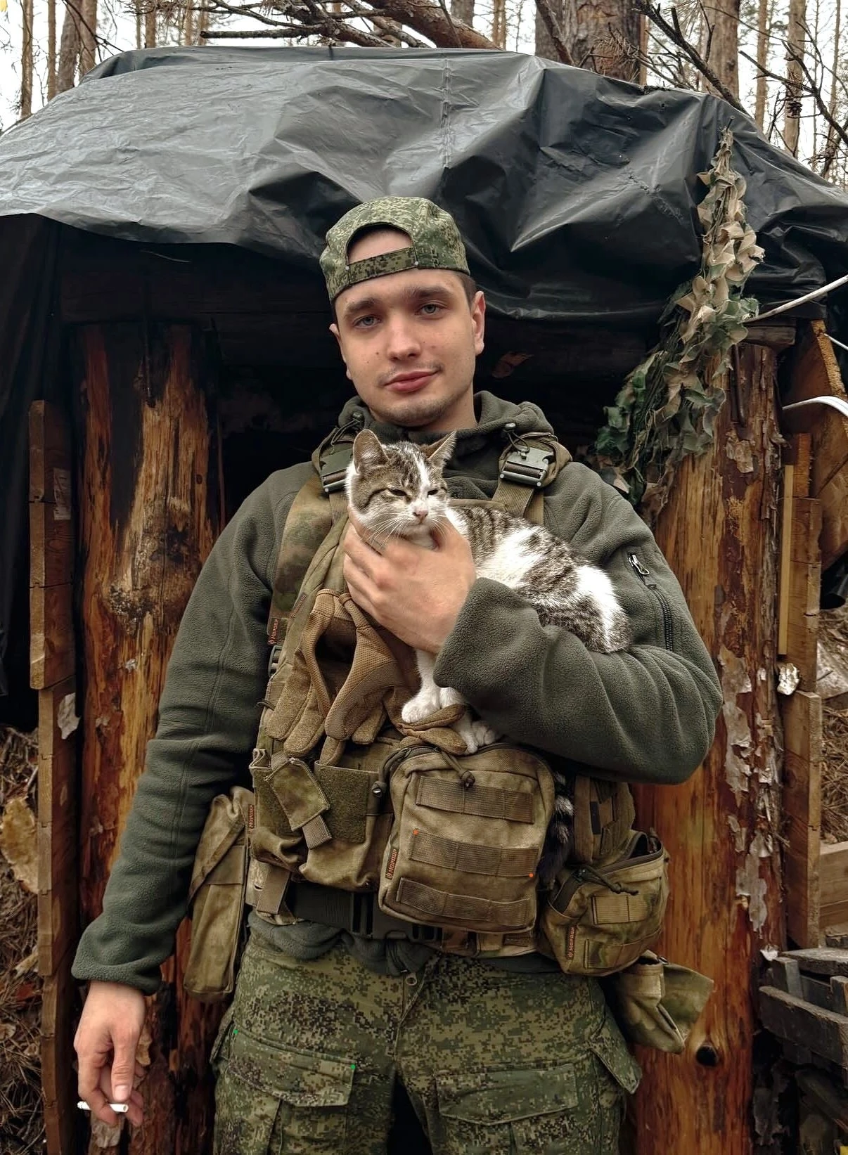 "— Боец, что у вас на разгрузке?