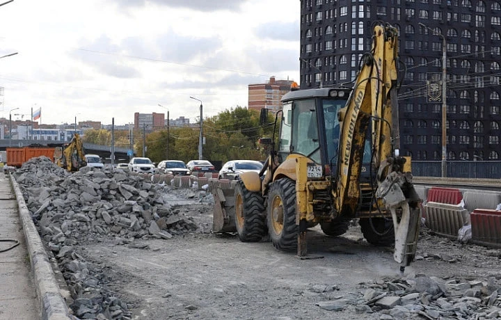 Завершить ремонт Павшинского моста в Туле планируют до конца октября 🛠