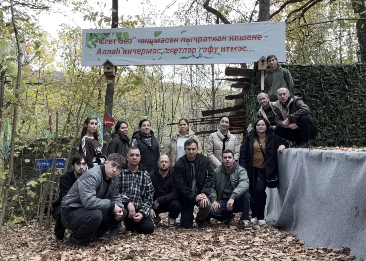Бүген Буа дәүләт драма театры артистлары Мөслим районы Метрәй авылында «ЕГЕТ БЕЗ» чишмә...