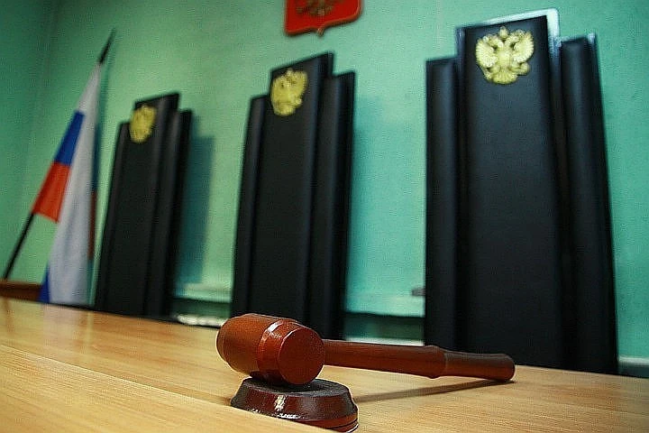 Вынесли приговор судебному приставу из Заларей, которая похитила 7 млн рублей, обещая п...