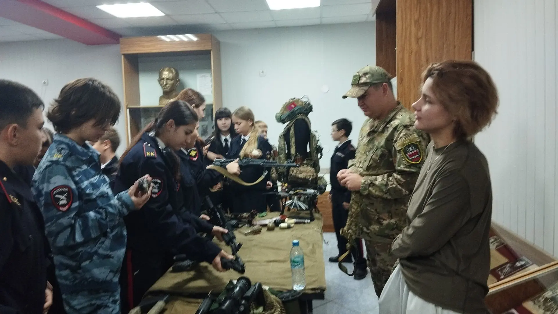 8 октября, к 95-й годовщине со Дня образования Кировского района  Волгограда в отделе п...
