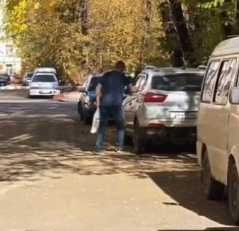 ❗️Полиция задержала напавшего с ножом на ребенка мужчину — заведено уголовное дело