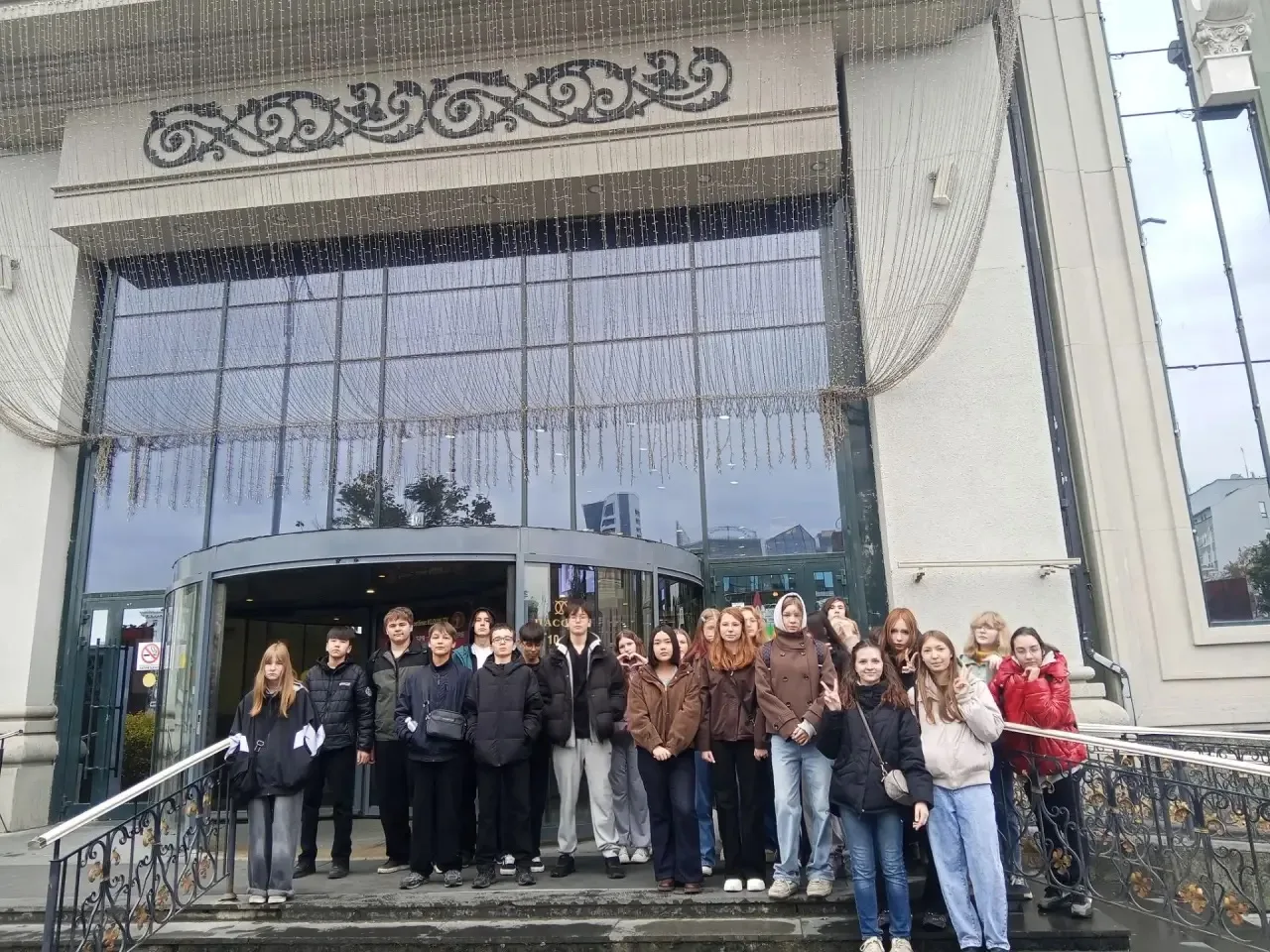 📢 Культурный выход: 8В в кино!
