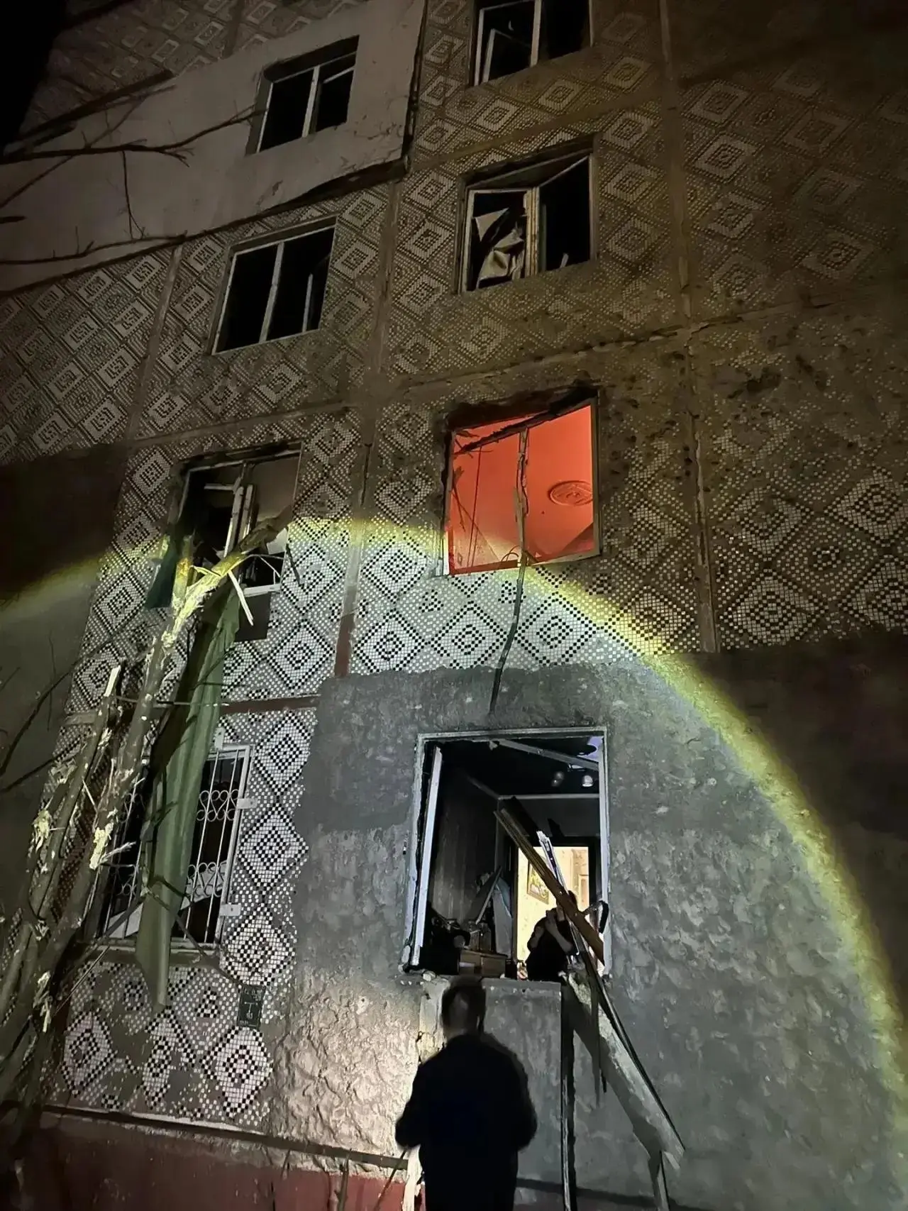 ❗️Один человек погиб в Брянске, ещё шестеро ранены в результате ночных атак ВСУ — власти