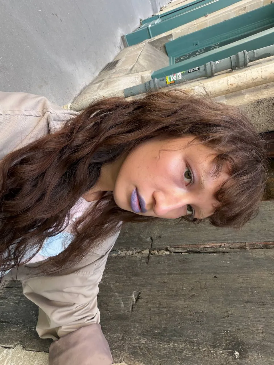 anti clean girl aesthetics