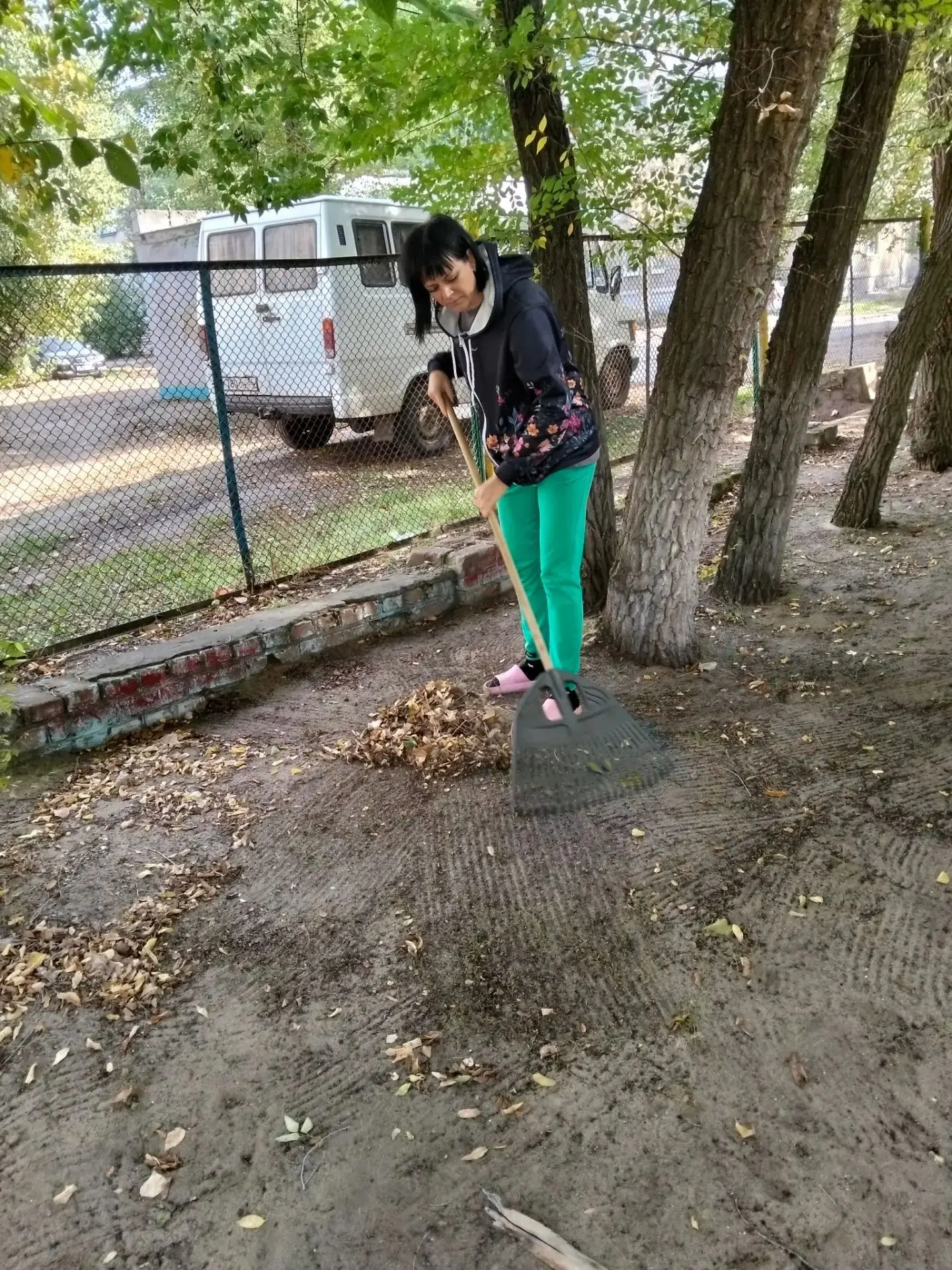 10.10.26г 🍂🍁 Осенние средники и субботник в нашем ДОУ — прошли на ура! 🍁🍂