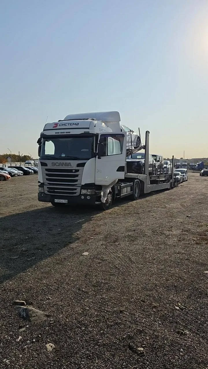 🚛 На погрузке автомобили по направлениям: