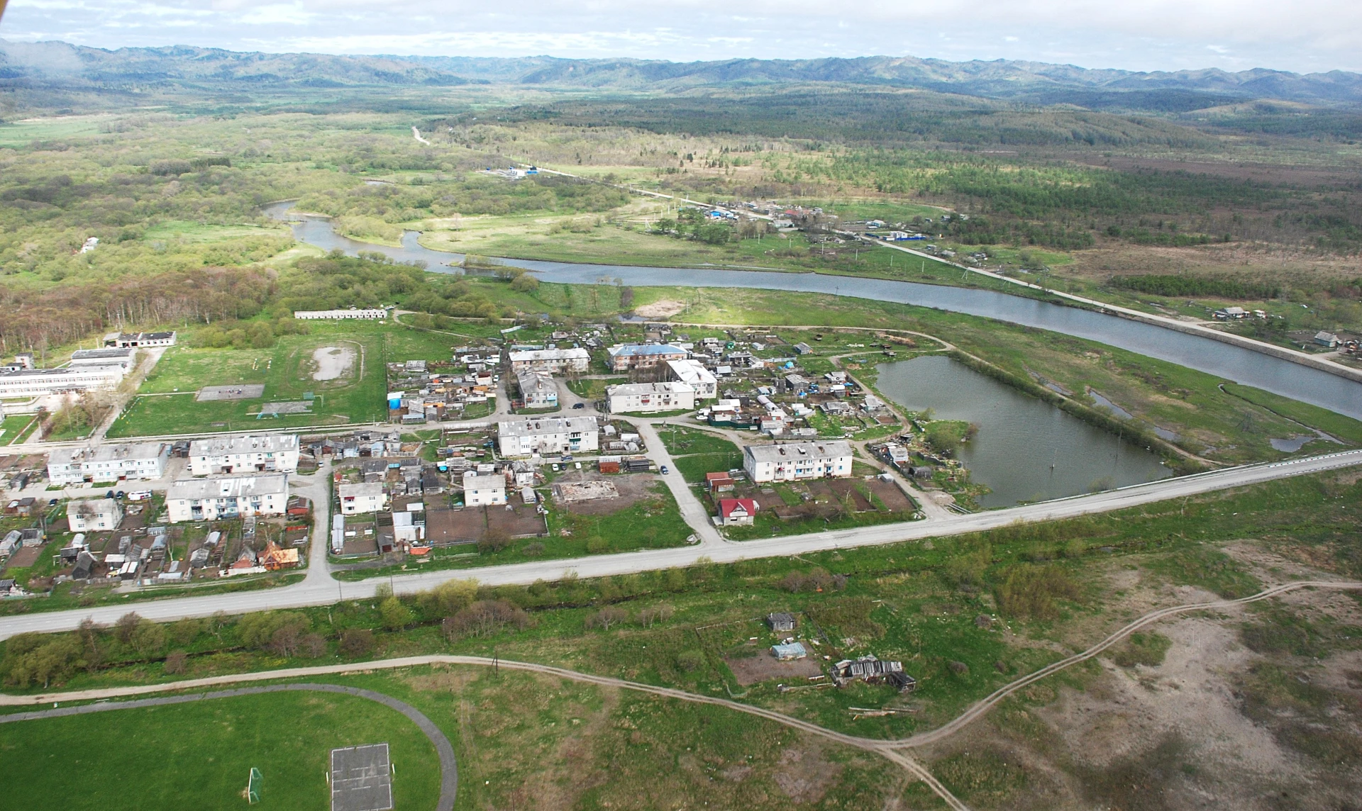 Река и село Таранай. Фото с вертолета В.Чуйко.