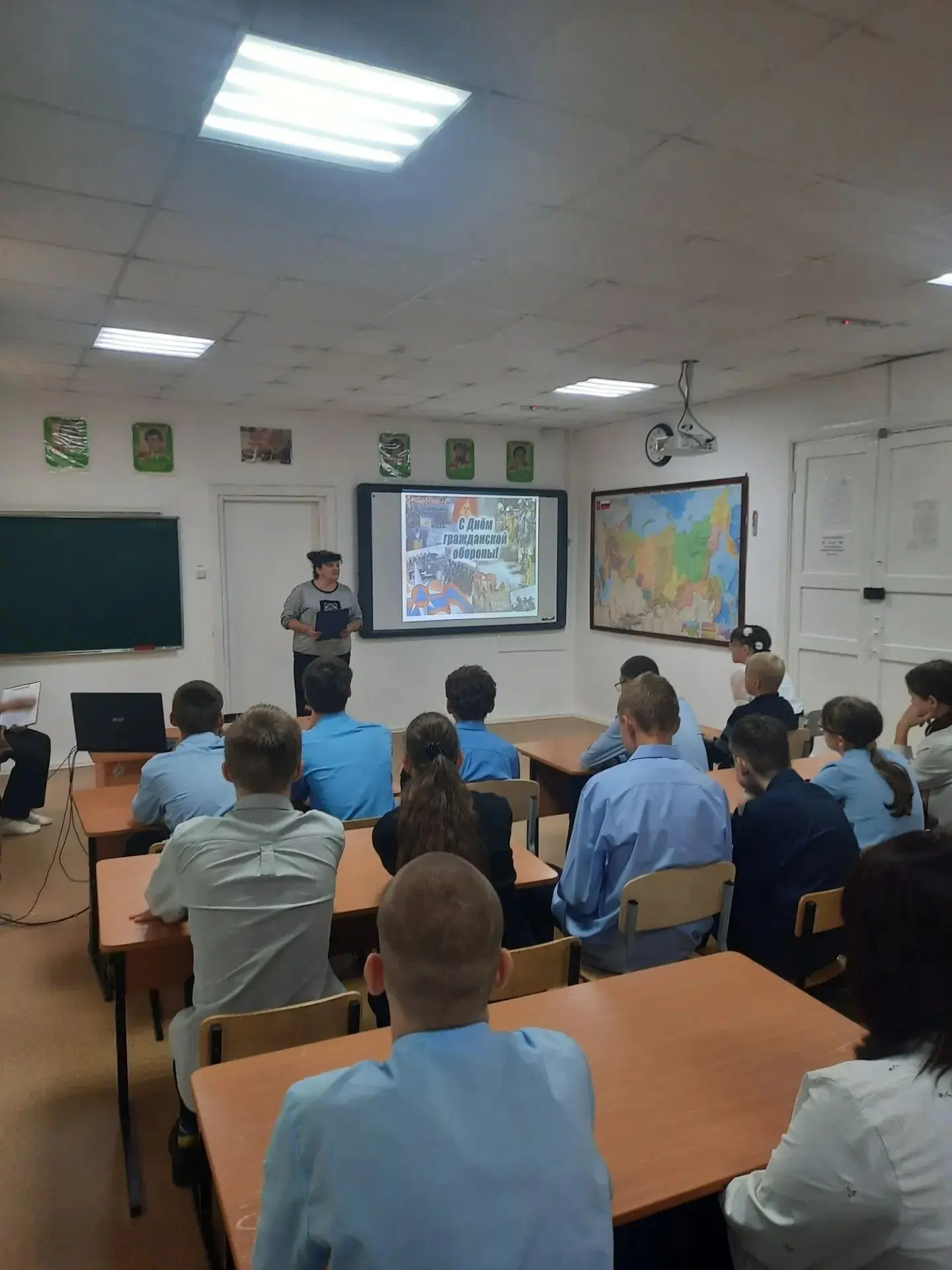 В рамках Всероссийского открытого урока культуры безопасности, приуроченного ко Дню гра...