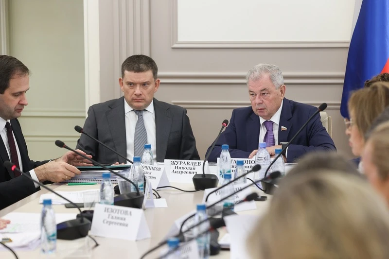 Необходимо увеличить объем дотаций на выравнивание бюджетной обеспеченности регионов.